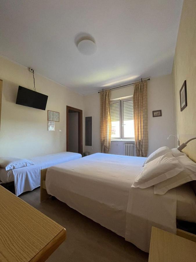 Albergo Aquila Lazise Exterior foto